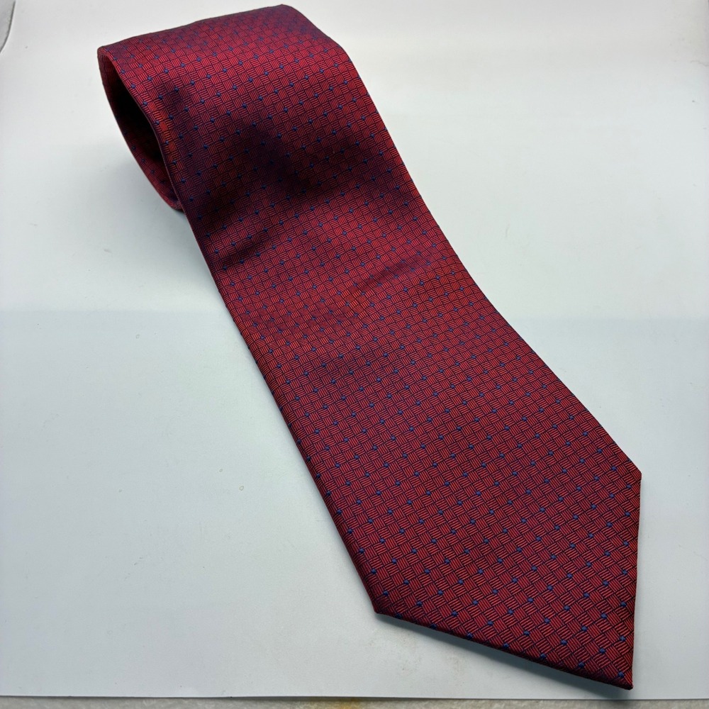 Claiborne‎ Mens Silk Necktie Burgundy Red Navy Blue Geometric Textured Hand Made